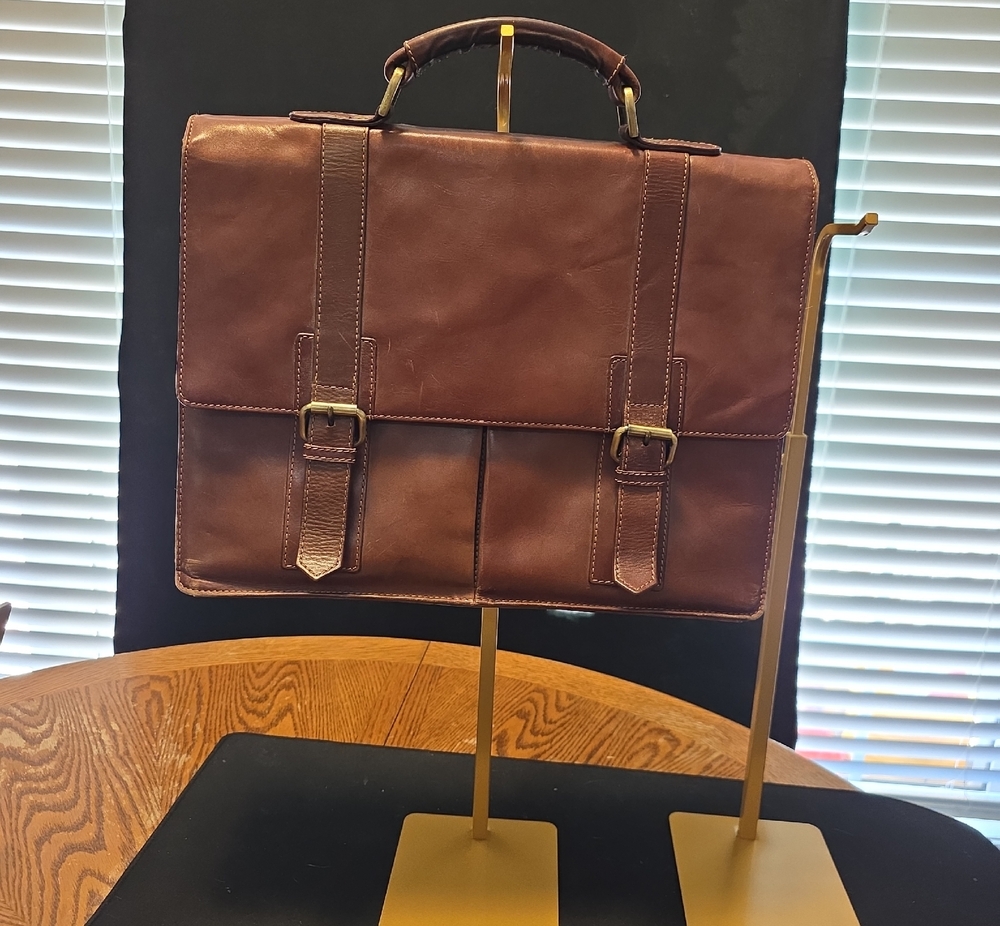 Stylish Brown Leather Men's Briefcase with Dual Buckle Closure